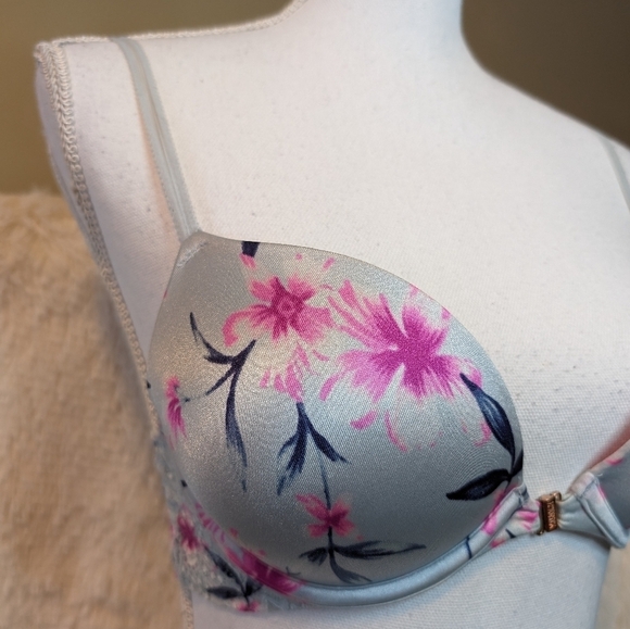 PINK Victoria’s Secret Date Push Up Lace & Floral Satin Size 32C - Picture 3 of 16